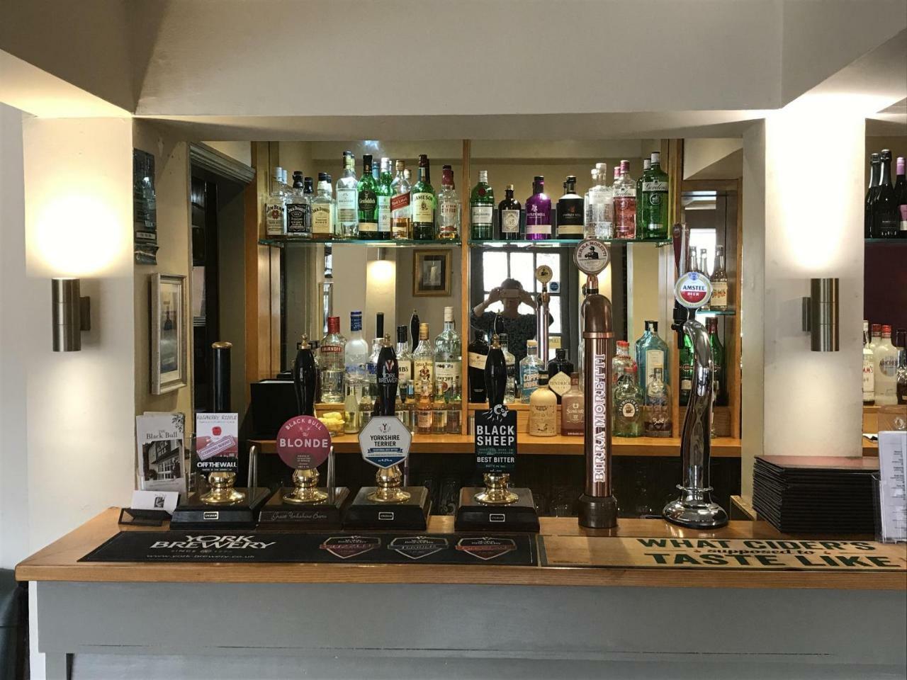 The Black Bull Inn Escrick Exterior foto